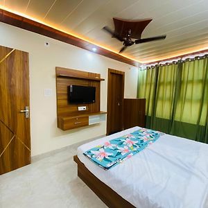 The Raman Palace- A Budget Hotel